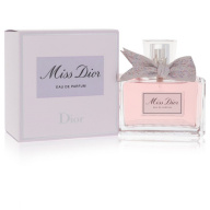 Eau De Parfum Spray (New Packaging) 3.4 oz