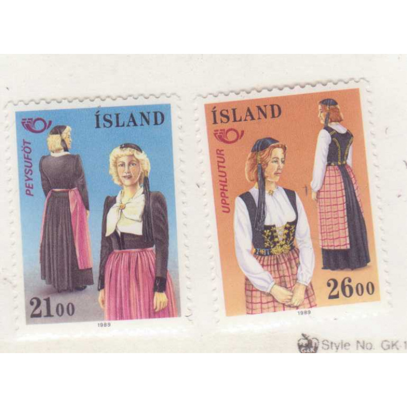 Iceland #673-74