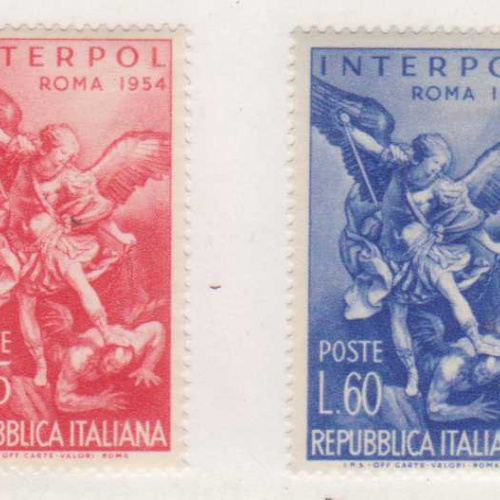 Italy #658-59