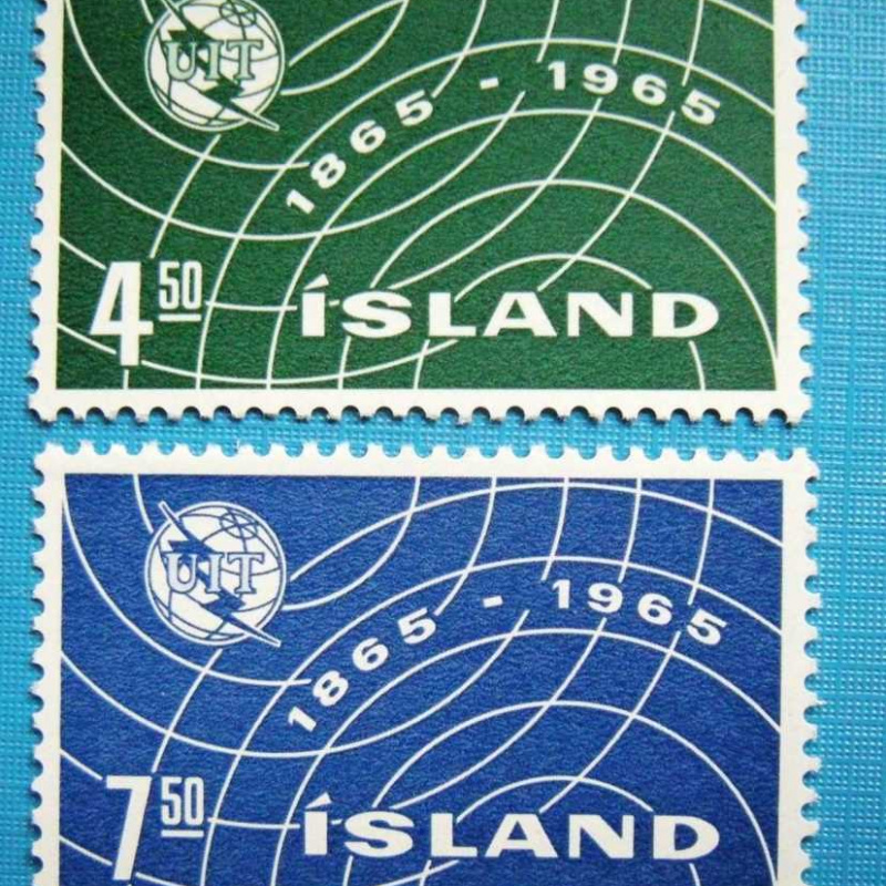 Iceland #370-1