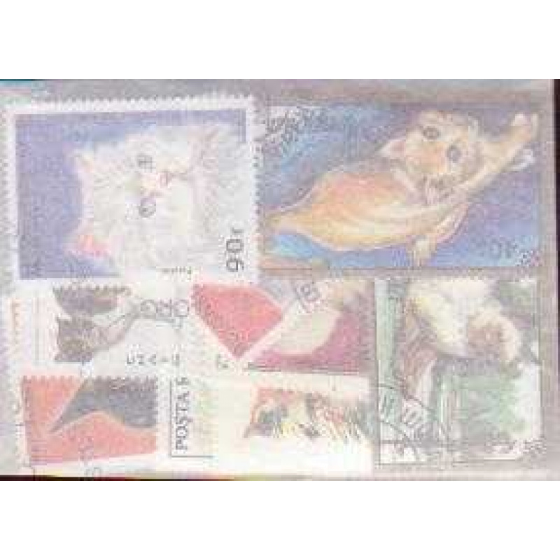 25 Cats all different stamps