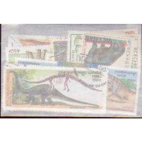 25 Dinosaurs all different sta